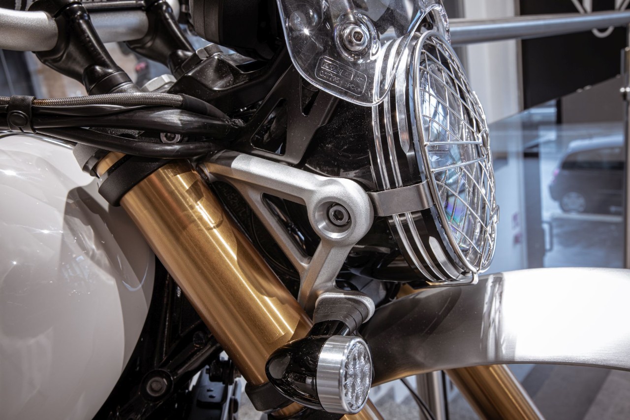 Cornice faro lavorata: euro 123,00